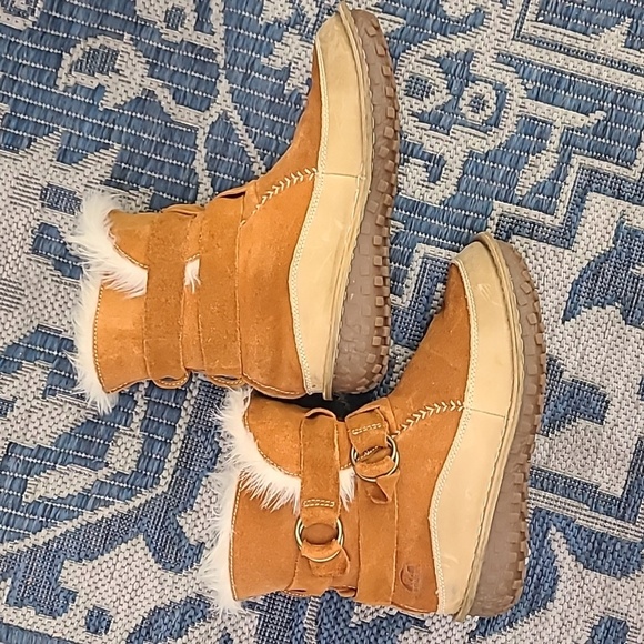 Sorel Womens Tootega Tan Suede Round Toe Ankle Winter Boots sz 6, 5.5, 5 - Picture 3 of 14